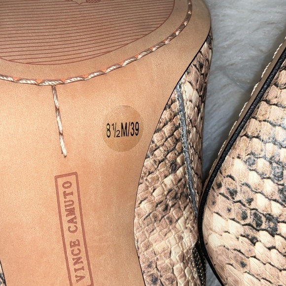 Vince Camuto
Sestrind Booties - Picture 8 of 8